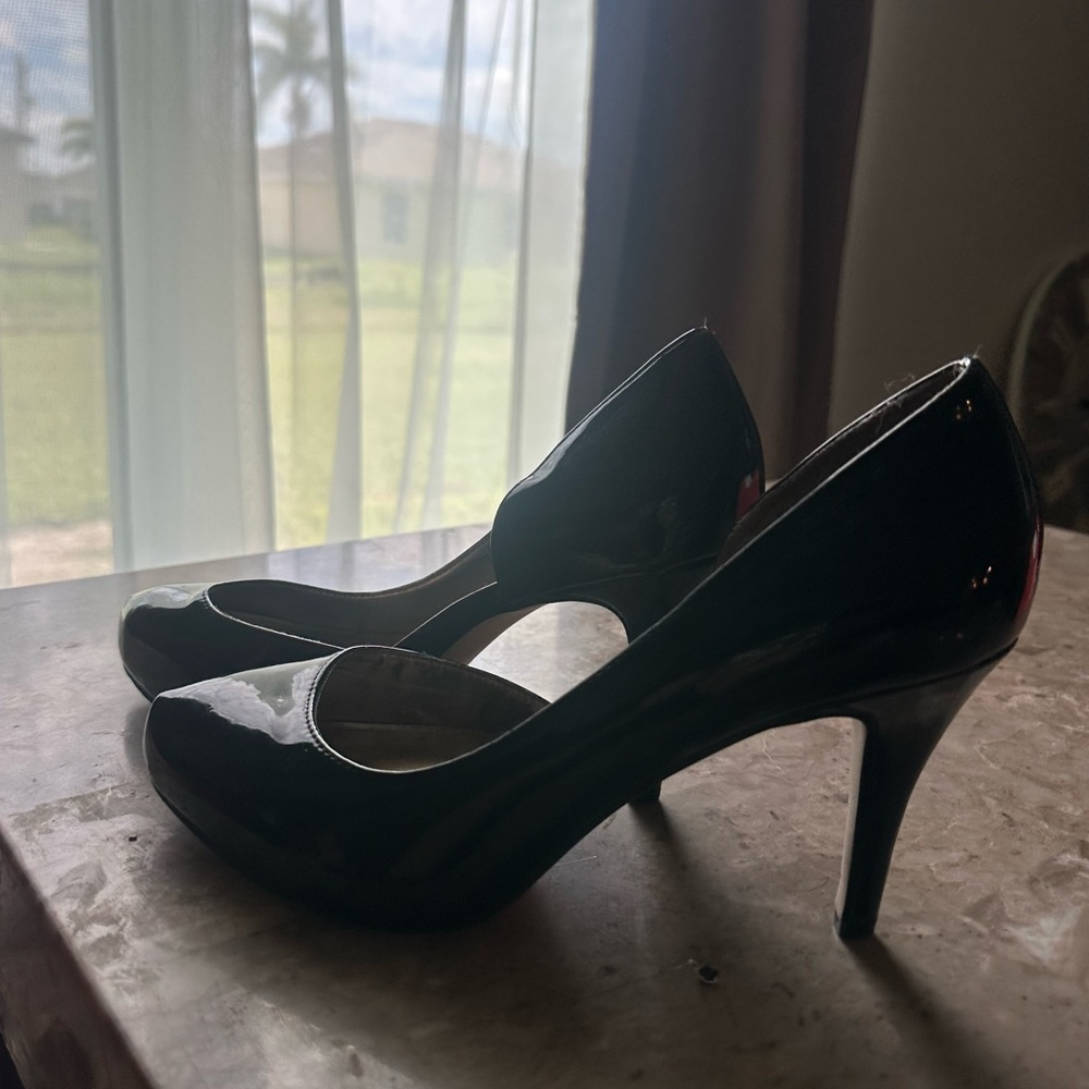 Madden Girl Glossy Black Heels